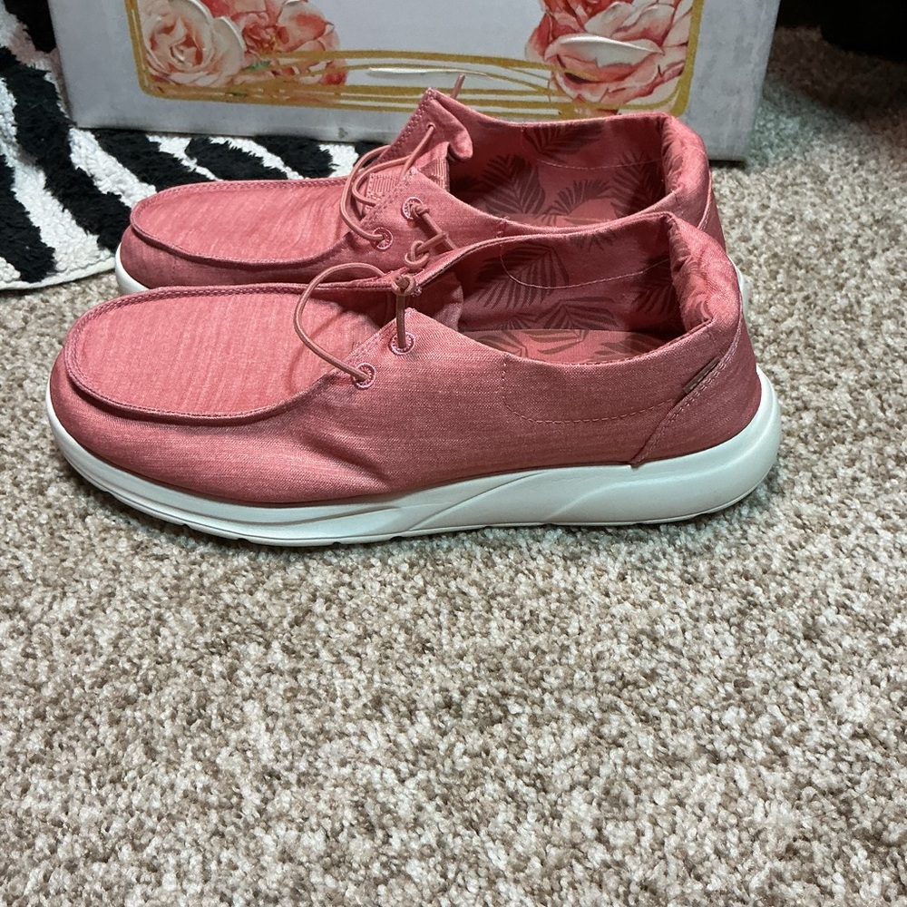 Reef Pink Casual Men's Shoes